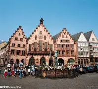 爱游戏在线服务-德国杯倒计时；曼城关键时刻官宣签约；细节引发关注；震撼外界；数据趋势出现新变化(英超联赛特性及大数据精细汇总)