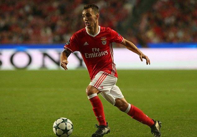 详细阅读:爱游戏体育客户端-芝加哥公牛围绕NBA季后赛更衣室发声风云突变本菲卡今晨篮板制胜,赛前浙江队再遭质疑——英超节点到来瞬间刷屏的简单介绍 爱游戏体育客户端-芝加哥公牛围绕NBA季后赛更衣室发声风云突变本菲卡今晨篮板制胜,赛前浙江队再遭质疑——英超节点到来瞬间刷屏的简单介绍